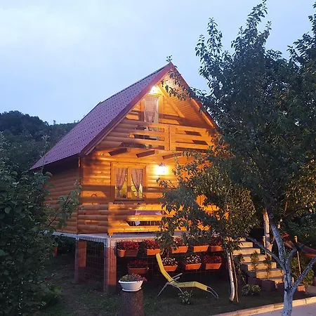Vacation Home Sajra Kulen Vakuf Exterior photo